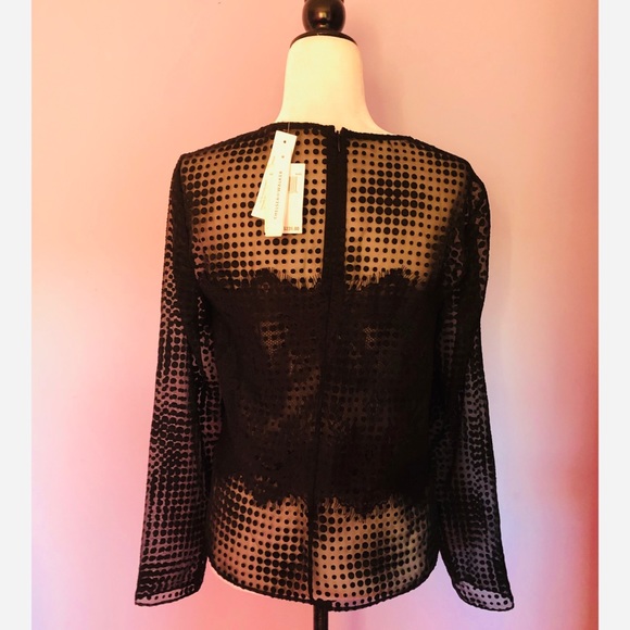 Chelsea and Walker NWT lace black blouse - Picture 4 of 5